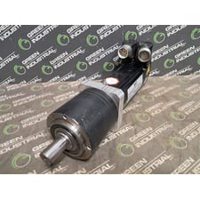 0.4kW Schneider Electric SH055/80005/0/0/00/00/00/01/00 Servo Motor 480V Used
