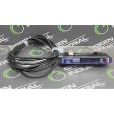 Keyence FS-V32P Photoelectric Fiber Optic Amplifier Used