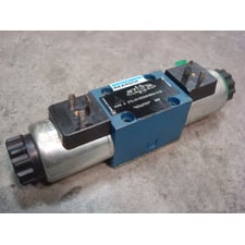 Mannesmann Rexroth 4WE 6 J73-61/EG24N9K4/A12 Solenoid Valve 00567997 Used