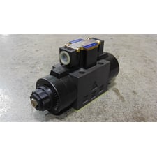 Dofluid DFB-03-2D2-96 Hydraulic Solenoid Directional Valve New NIB