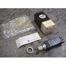 Allen Bradley 800T-PSDT16W Small Pilot Light Series T White Cap New NIB