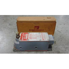 Namco EA700-80010 Snap-Lock Rotary Limit Switch New NIB