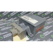 SOR Inc. 66V1-K2-N4-C2A-ZZPP Pressue Switch 7-30 PSI Used