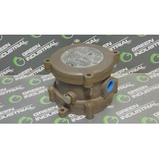 Dwyer 1950P-8-2F Pressure Switch Max 35PSI Used