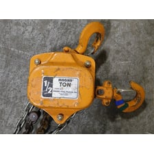 MAGNA Lifting Products Inc. 1/2 Ton Magna Ton Chain Hoist 20' Load Chain Used