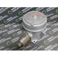 United Electric 9696156 Pressure Switch 15A 480VAC Type H122 125 PSI 850kPa Used