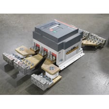 ABB SACE S8D Molded Case Switch 2500A 600VAC/DC 3 Pole ILSCO PB4-750 Lugs