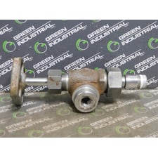 Penberthy 330J Offset Pattern Gaugecock 1/2" FNPT Vent 3/4" MNPT 4000 psi Used