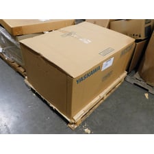 Yaskawa P1B3B034PX P1000 Bypass Variable Frequency Drive 0-460V 34A 25HP Out New NIB