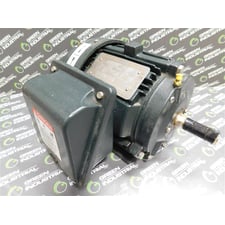 1 HP Toshiba 0014XDSB41A-P Motor 0.75kW 1760RPM 460V 1.70A 60Hz 1.15SF Used