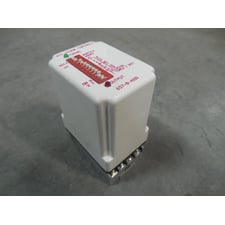Automatic Timing & Controls A657-8-4000 Interval Timer Module with Base Used