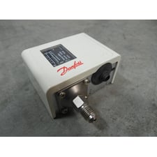 Danfoss X13200305-01 Differential Pressure Transmitter DWK4B06199 Used