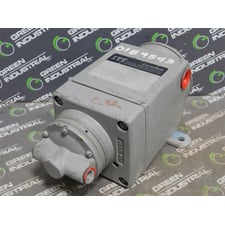 ITT Conoflow GT68ED L89 Electropneumatic Transducer 4-20mADC 6-30 PSI Out Used