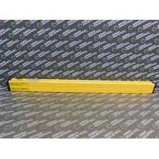 Pair of Banner Engr Corp. Emmitter SLSE30-900Q8 & Reciever SLSR30-900Q8 Used