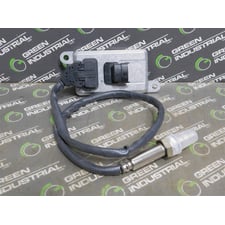 Unbranded 5WK9 6717A Nitrogen Oxide Sensor 21984358 SNS 24V Used