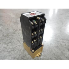 Allen Bradley 700-P1200A1 AC Relay Module Series B Used