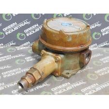 United Electric J120-194 Pressure Switch 15A 480VAC 2000 PSI MWP Used