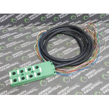 Phoenix Contact SACB-8/16-10,0PUR Distributor Box 88" Cord Length 120VAC/DC Used