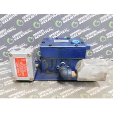 Cleveland Gear Company Farval DR2-24A Reversing Valve & Microswitch Assembly New