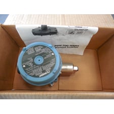 Omega Engineering PSW-714 Pressure Switch 0-200 PSI New NIB
