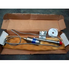 Dynisco DCF290-3M-8/60-B897-2M Remote Pressure Transducer New NIB