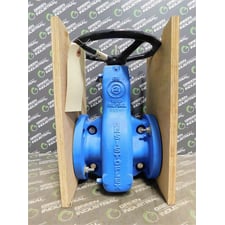 Crane VCHOMIVVON200 Resistoflex TFE Clamp Valve 150 PSI @ 400°F New