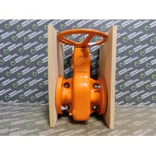 Crane VCHOMIVVON200X Resistoflex TFE Clamp Valve 150 PSI @ 400°F New