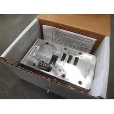 Parker K022097 Solenoid Valve Sub Base Module New NIB