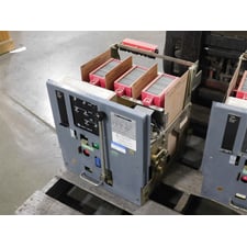 Square D DS-206 Low-Voltage AC Power Circuit Breaker 800A Frame 600A Sensor Used