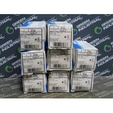 Lot of 8 Leviton 8756 Porcelain Lampholder Mogul Base 4kV Pulse Rated 1500W New