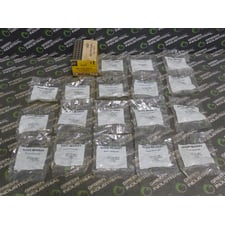 Box of 18 Allen Bradley 800T-N34 Clear Pin Type Bulbs 6.3V Series A New