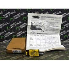 Banner SM2A31RLQD MINI-BEAM Long Range Quick Disconnect Receiver New