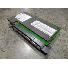 Allen Bradley 1771-IAD/D PLC-5 120V AC/DC Input Module Rev. A01 Used