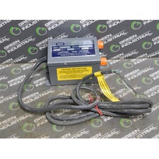 TAKK Industries Inc. Model 200 Static Eliminator 220V 50/60Hz 0.5A