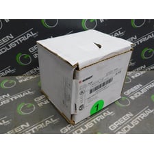 NEW Box of 45 Burndy KA2U Termination Lugs AL9CU 1/4" Stud 50 lb-in Torque New