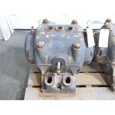 Dodge 132747 SleevOil Pillow Block Bearing Housing 7" Bore Used