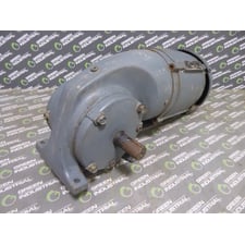 .25 HP US Motors Syncrogear Motor 220/440V Ratio 70:1 Final RPM 9.2 / 11.0 Used