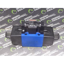 Rexroth R978909736 4-Way Directional Hydraulic Valve 4WE10C40/OFCW110N9DA Used