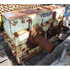 Philadelphia 318 TS Enclosed Gear Drive 106:1 Ratio 595 RPM In 5.6 Out Used