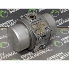  Worcester Model 05637 Series 37 Double Acting Pneumatic Actuator