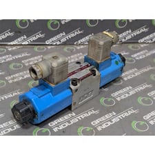 Toyooki HD3-3W-BG1A-025A-WDD2 Directional Control Valve Dual 24VDC Coils Used