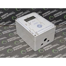 Cosa Instrument Corp XDT-R-0-0-AI-4-20-0-100-6 Xentaur Dewpoint Transmitter Used