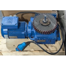 SEW Eurodrive Geared Motor Assembly 1680 RPM In 208 RPM Out 230YY/460Y 5 HP Used