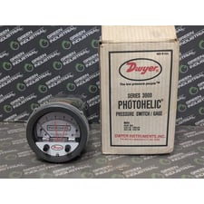 Dwyer 3100C Photohelic Pressure Gauge Assembly 0-10 Inches of Water New NIB