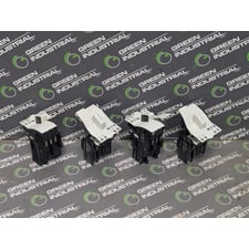 Lot of 4 Eaton OXM12DM Mechanical Adapter Assemblies 2120907-1 A Used