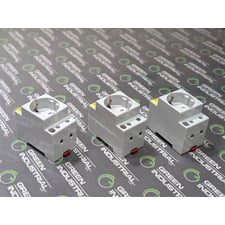 Lot of 3 Eaton Z-SD/230 European Style Receptacle / Socket 16A 250V Used
